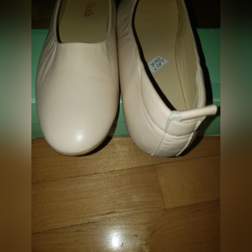 Nude lambskin Leather Ballet Flats - Women's Classic Slip-On - Picture 2 of 9